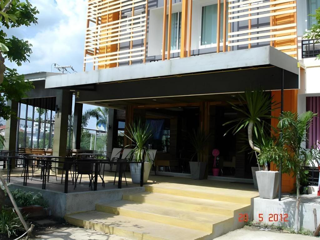 B2 Buriram Boutique And Budget Hotel Exterior photo