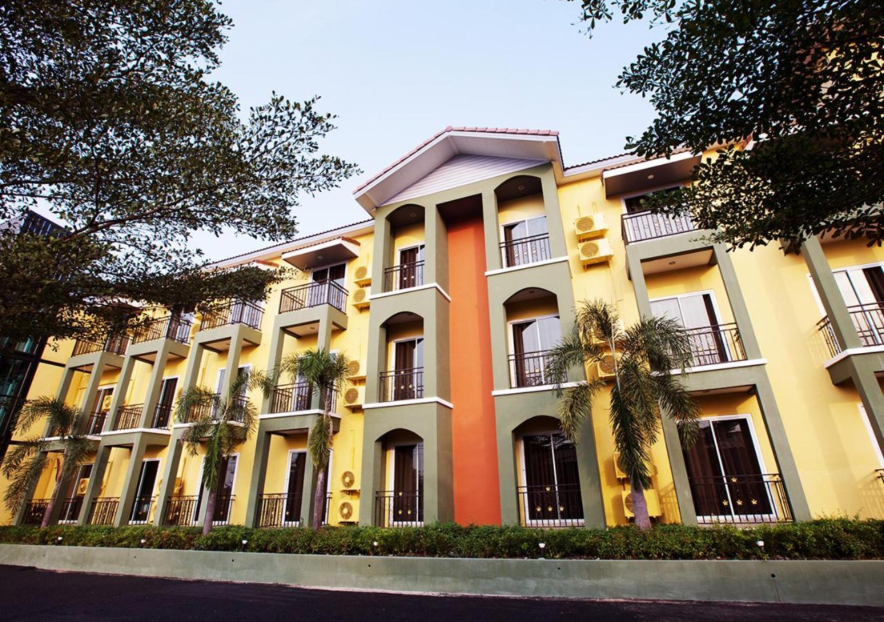 B2 Buriram Boutique And Budget Hotel Exterior photo